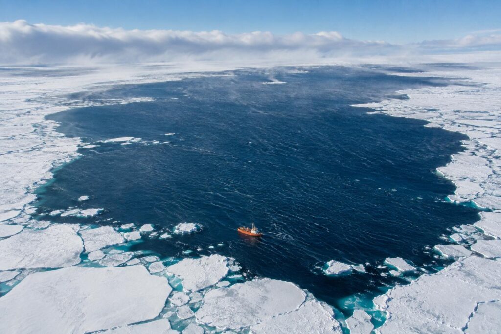 Un trou presque aussi grand que le Portugal s’est ouvert dans la banquise antarctique : les scientifiques savent enfin pourquoi